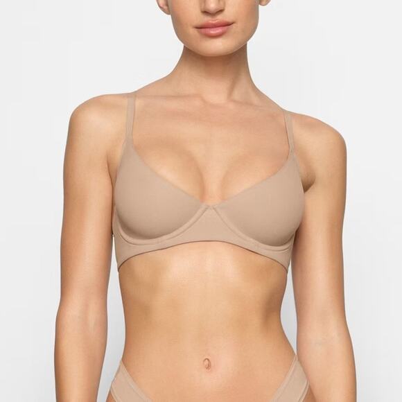 SKIMS No show molded unlined Demi clay Tan Underwire Bra NEW Size 34C - Picture 1 of 9